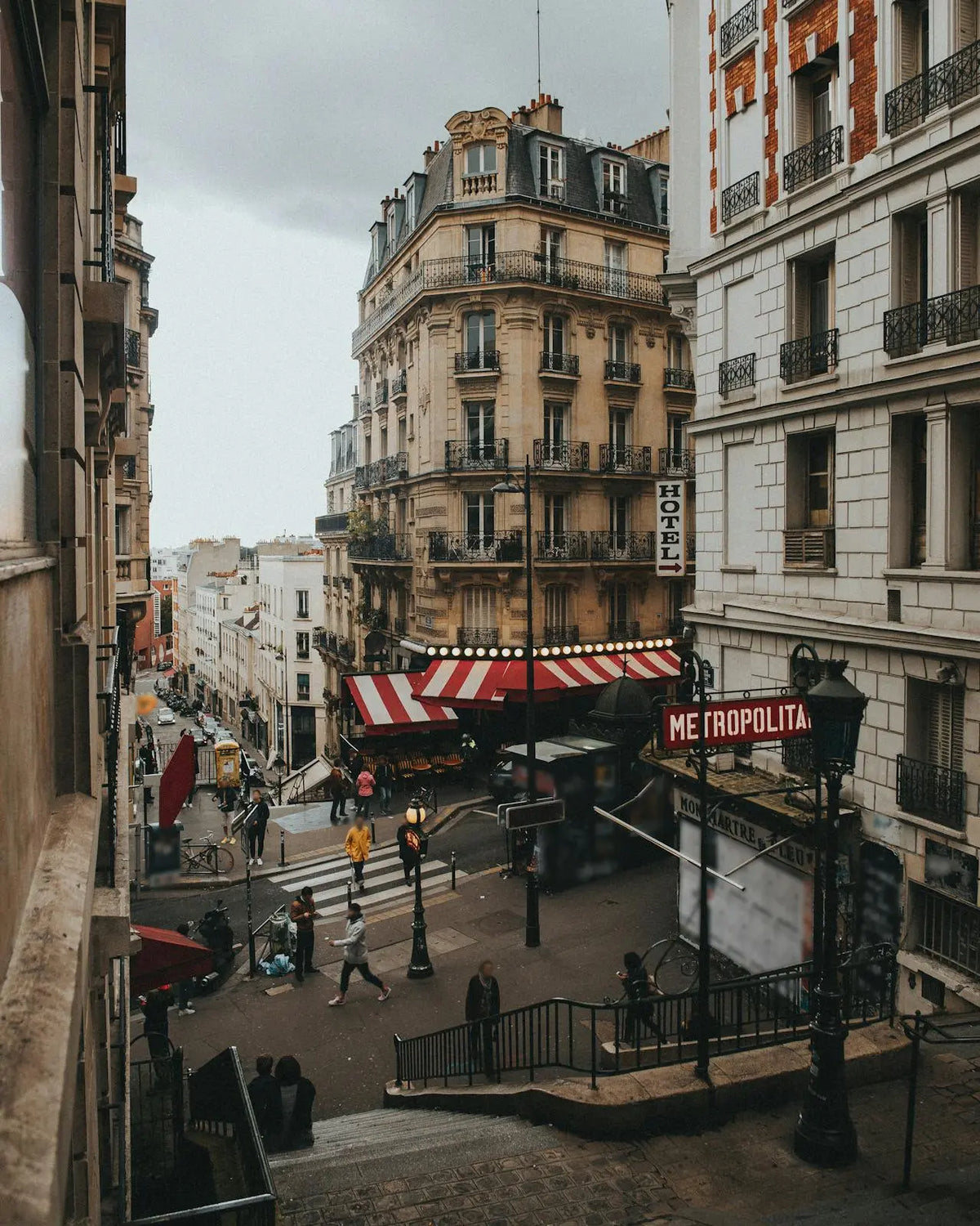 Tungumálanámskeið í hjarta Parísar